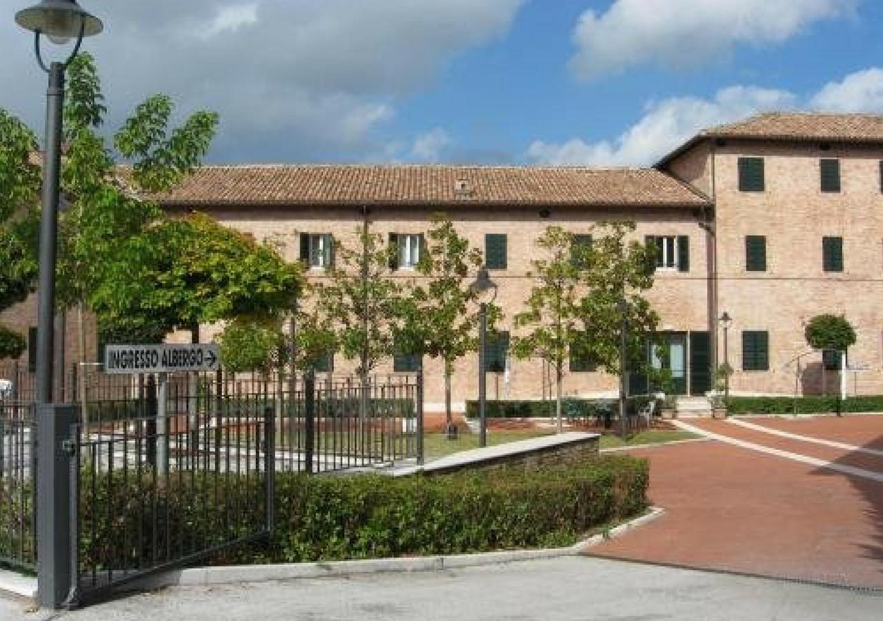 Hotel Le Muse Fabriano Kültér fotó