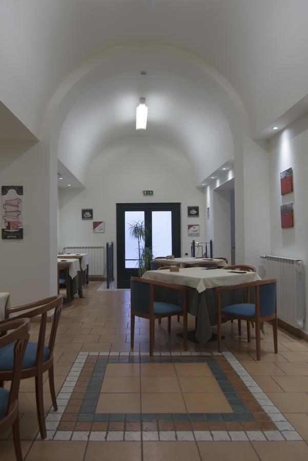 Hotel Le Muse Fabriano Kültér fotó